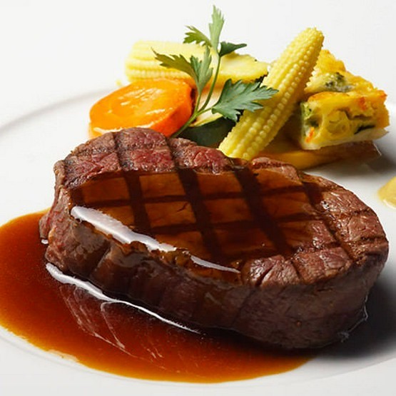 DININGBAR神戸倶楽部の牛フィレ肉グリル