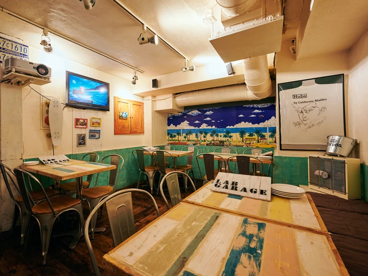 LAB GARAGEの店内